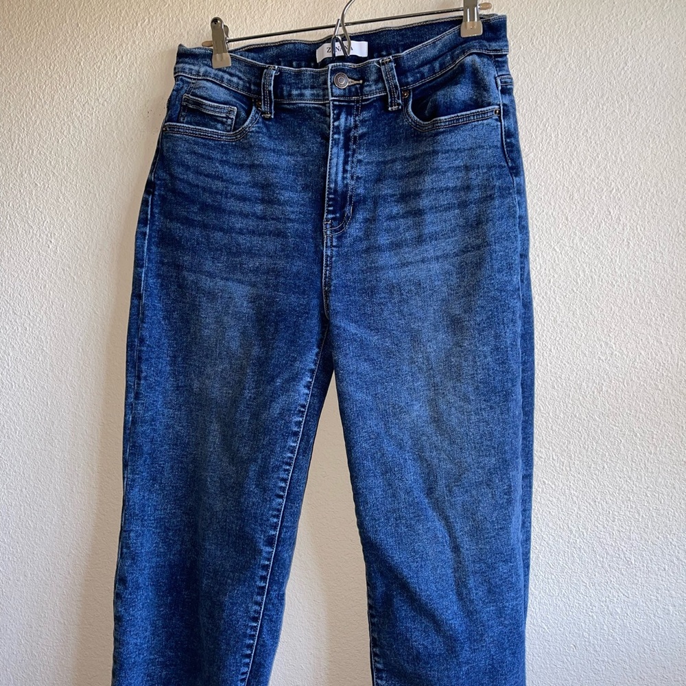 Zenana Wide Leg Distressed Cropped Denim Jeans